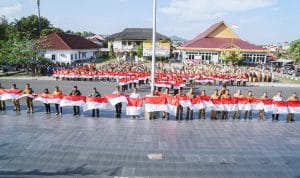 Semarak HUT RI Ke 78, Pemkot Pangkalpinang Bagikan 2421 Bendera ke Masyarakat 