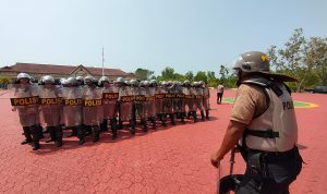 Polres Bangka Barat Gelar Simulasi Sispamkota Pengamanan Pemilu tahun 2024