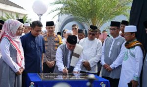 Diakhir Masa Jabatan, Molen Resmikan Masjid Agung Qubah Timah Pangkalpinang