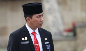 Suganda: Senin Saya Diganti