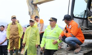 Kapolda Sumut Salurkan Bantuan Untuk Korban Longsor di Humbahas