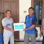 PT Timah Tbk Salurkan Bantuan Sarana Olahraga ke PSB Desa Gantung