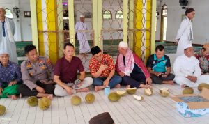 400 Durian Berbagai Jenis Disajikan oleh Masyarakat Desa Pelangas