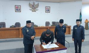 Pj Bupati Bangka Apresiasi 2 Usulan Raperda yang di Inisiatif oleh DPRD