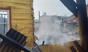 Diduga TV Meledak, 1 Unit Rumah di Sukadamai Hangus Terbakar