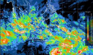 BMKG Imbau Masyarakat Waspada Cuaca Ekstrem dan Hidrometeorologi hingga Februari Mendatang