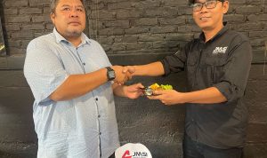 Peringati Hari Jadi ke-4, JMSI Babel Adakan Potong Tumpeng