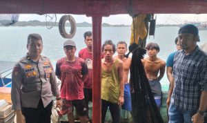 Meresahkan Nelayan Kecil, Polres Basel Patroli Kapal Trawl dan Compreng di Laut Bantil