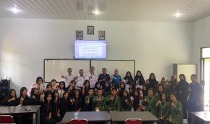 PWI Bangka Barat Beri Pelatihan Jurnalistik ke Siswa SMKN 1 Parittiga  