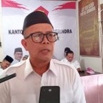 Siap Tarung Lawan Riza-Debby, Eddy Supriadi Ambil Formulir Bacalon Bupati Basel di Gerindra