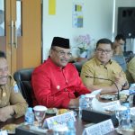 Pj Gubernur Babel Serahkan LKPD ke BPK RI