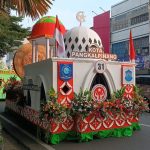 Mobil Hias Ikon Kota Pangkalpinang Tampil di Pawai HUT Dekranas ke-44 di Solo 