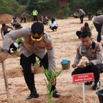 HUT Bhayangkara ke 78, Polres Basel Tanam Ratusan Pohon