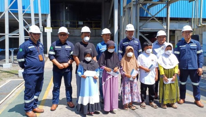 PT Timah Berbagi Kebahagiaan dengan Anak Yatim Piatu di Bangka Barat