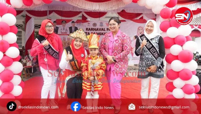 Sheina Ayu Cordelika Pimpin Pasukan Pawai TK Negeri Pembina 1 Pangkalpinang