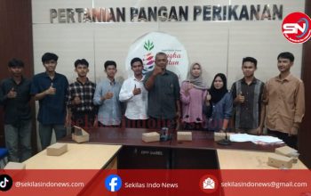 Kementan Beri Beasiswa Kuliah Gratis Kepada 10 Anak Petani Sawit di Bangka Selatan