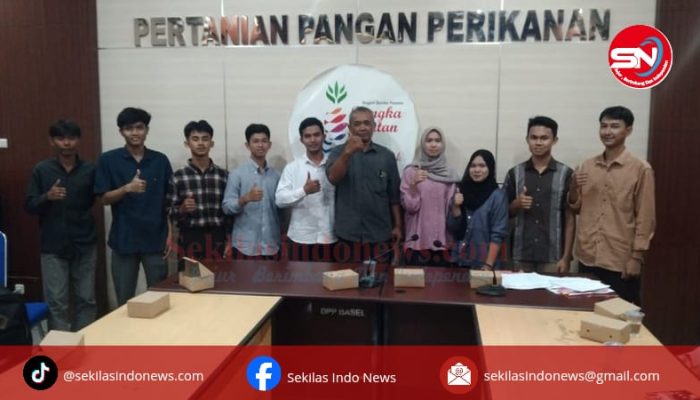 Kementan Beri Beasiswa Kuliah Gratis Kepada 10 Anak Petani Sawit di Bangka Selatan