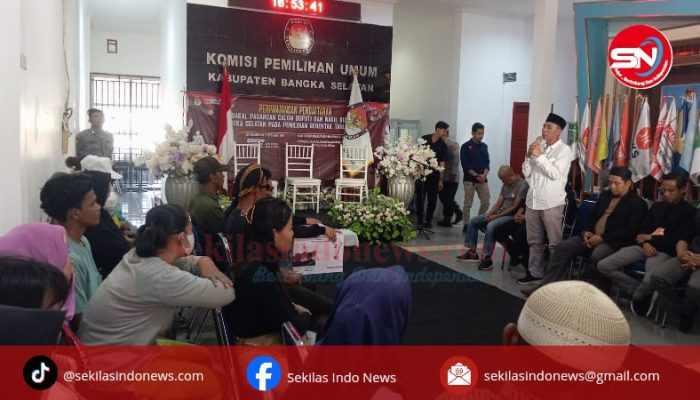 Sejumlah Relawan Kotak Kosong”Gerabek” Datangi Kantor KPU Bangka Selatan