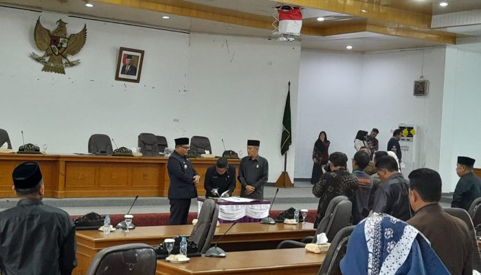 DPRD Bangka Sahkan APBD-P: Ini Alasan Pj Bupati Bangka Pangkas TPP ASN dan Gaji Honorer hingga Desember 2024