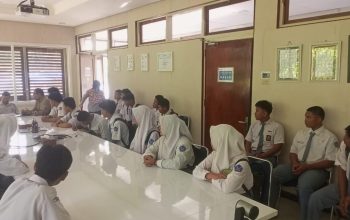 PT Timah Fasilitasi Pelajar SMK Negeri 1 Mentok untuk PKL