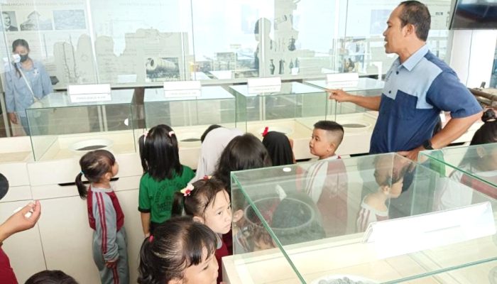 Museum Timah Mentok Salah Satu Tempat Sarana Edukasi Para Pelajar