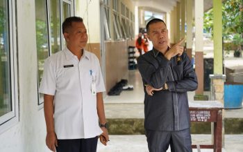 Eddy Iskandar Tinjau Renovasi SMA Negeri 1 Mendo Barat, Dorong Percepatan Pembangunan