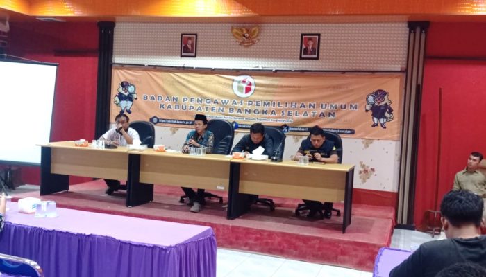 Jelang H-1 Pencoblosan, Bawaslu Bangka Selatan Ajak Media Awasi Politik Uang