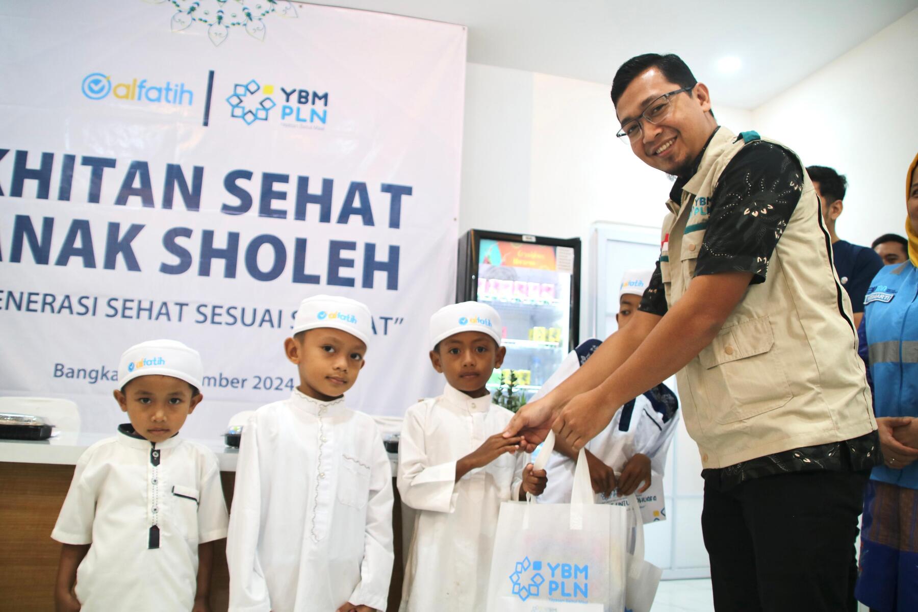 Libur Sekolah, YBM PLN Babel Gelar Khitan Gratis untuk 60 Anak Prasejahtera