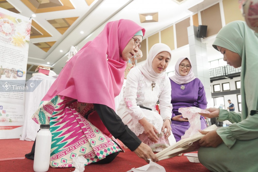 Women In Tins, Perempuan Timah Berkarya untuk Negeri