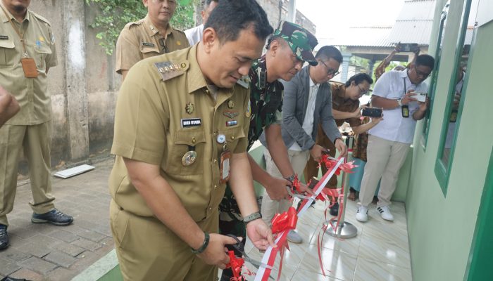 Pj Wali Kota Pangkalpinang Resmikan Rumah Layak Huni Hasil Bedah Rumah