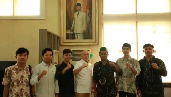 Aliansi BEM dan HMI Soroti Isu Demokrasi dan Pendidikan dalam Audiensi dengan DPRD