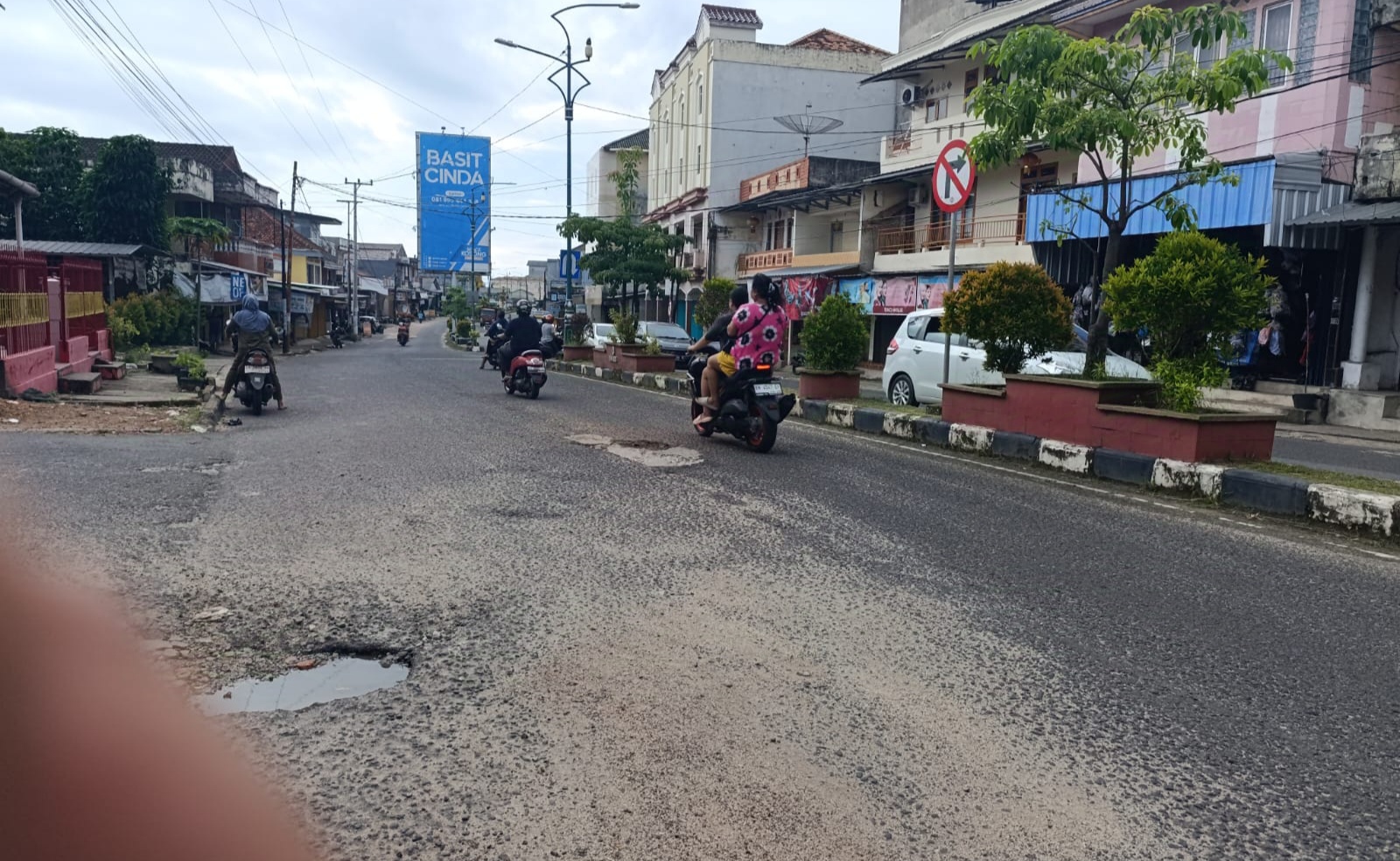 Pemkab Basel Anggarkan Rp6,9 Miliar untuk Rekonstruksi Jalan Jenderal Sudirman