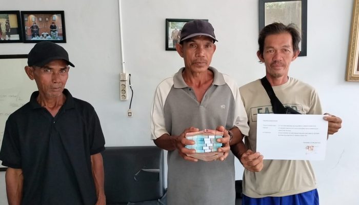 CV VBS Kembali Salurkan Kompensasi Rp 57 Juta kepada Warga Terdampak Tambang di Laut Bagger