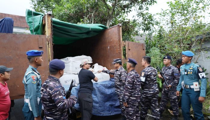 Hhmm! 6 Truk Bermuatan Timah dari Belitung yang Diamankan TNI AL Akhirnya Dilepas, Kelengkapan Dokumen Jadi Alasan