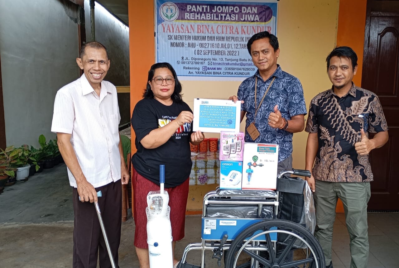 Yayasan Bina Citra Kundur Terima Bantuan Alat Kesehatan dari PT Timah