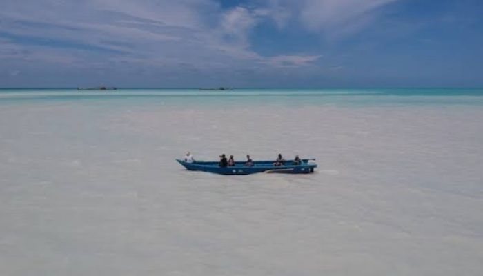 Ketika Laut Tak Lagi Biru