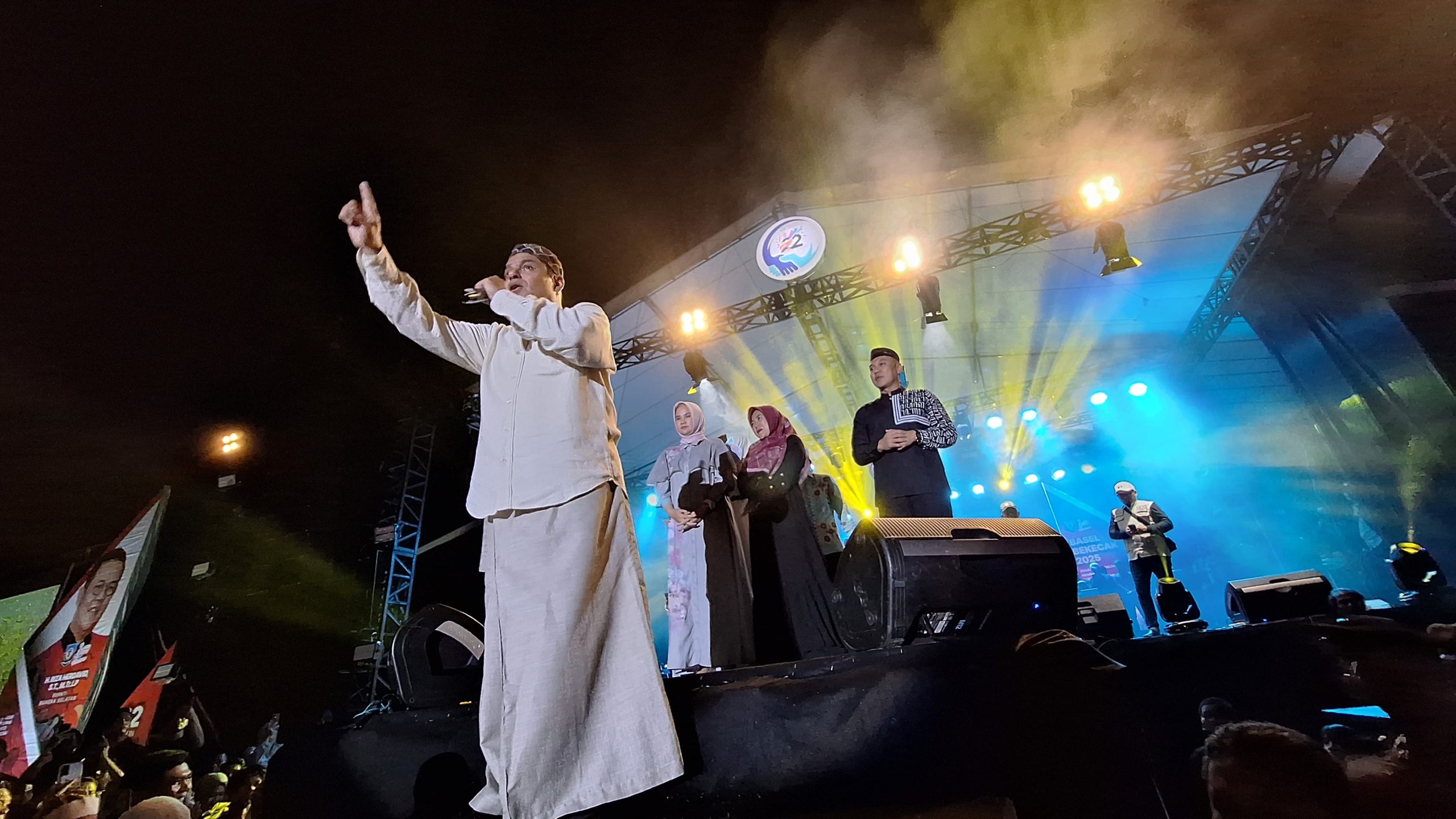 Gemuruh Shalawat Hadad Alwi Warnai Malam Puncak HUT ke-22 Basel