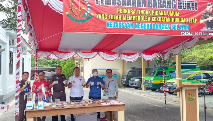 Kejari Bangka Selatan Musnahkan Barang Bukti 49 Perkara, Kasus Narkotika Mendominasi