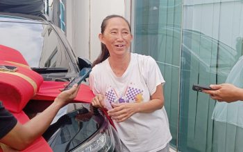10 Tahun Setia Jadi Nasabah, Lenawati Akhirnya Menang Toyota Rush di Undian Bank Sumsel Babel