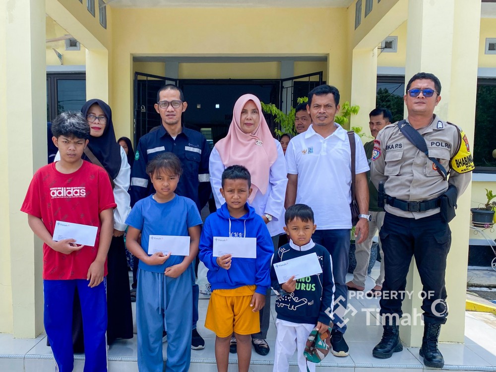 PT Timah Berbagi Kebahagiaan Bersama Anak Yatim Piatu di Bangka