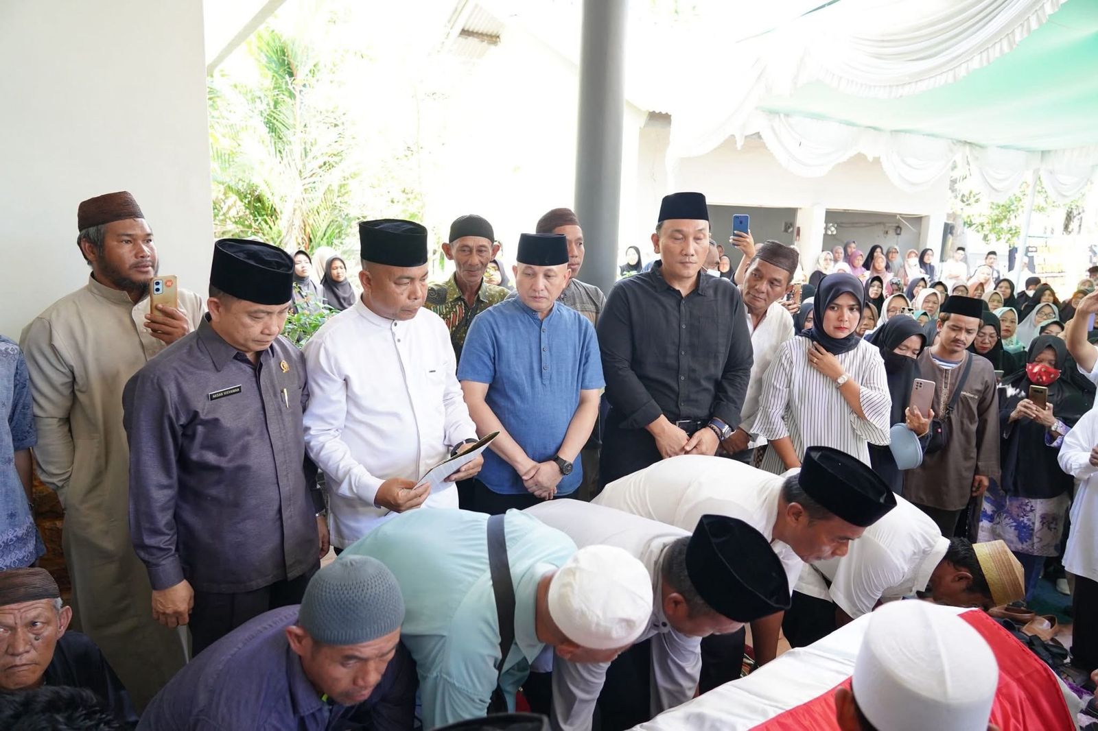 Kenang Jasa Tarmizi Saat, DPRD Babel Gelar Prosesi Penghormatan Terakhir