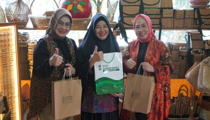 Bank Sumsel Babel Dorong UMKM Go Internasional, Kunjungi Deshanda Craft