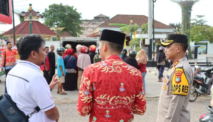 Polres Bangka Selatan Gelar Bazar Sembako Presisi, Bantu Warga Atasi Inflasi Jelang Lebaran