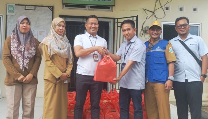 Tanggap Banjir, PT Timah Kirim Bantuan Makanan Cepat Saji untuk Warga Pangkalpinang
