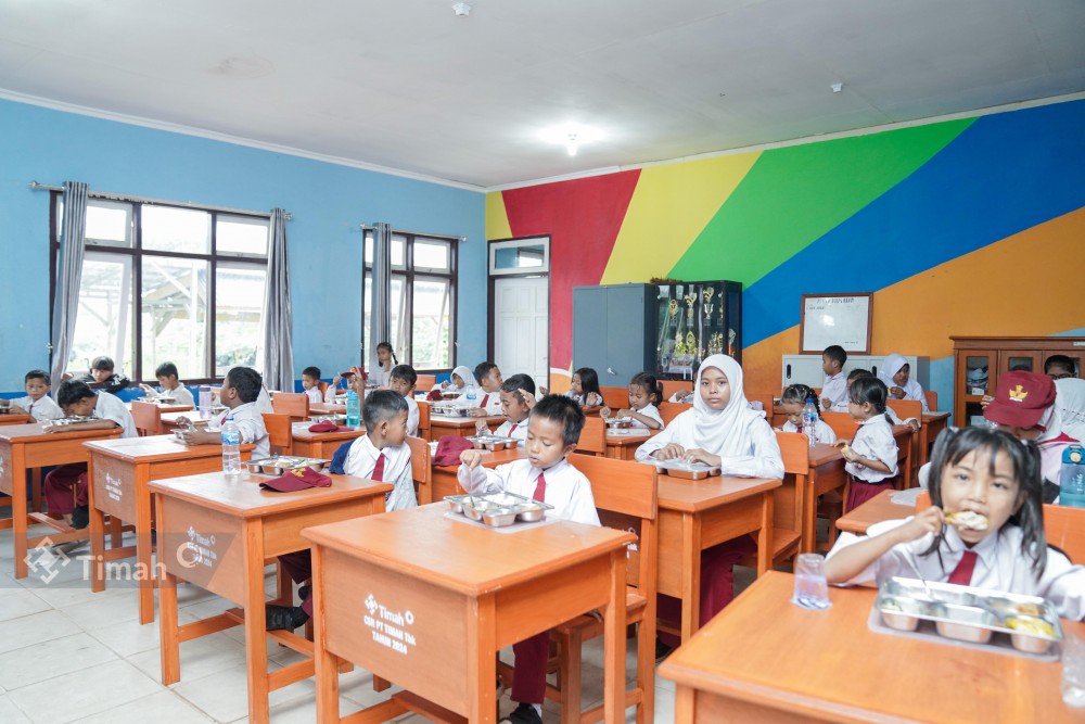 Dari Beasiswa Hingga UMKM, Ini Bukti Nyata Kontribusi PT Timah Tbk untuk Negeri