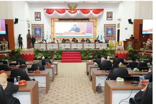 Pj Wali Kota Pangkalpinang Hadiri Paripurna Perdana Gubernur Babel, Harap Ekonomi Pulih