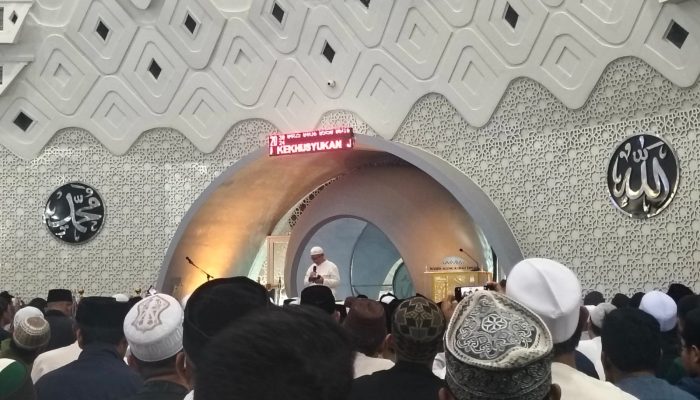 Ustaz Das’ad Latif Sampaikan Tausiyah di BEKISAH 2025 Pangkalpinang