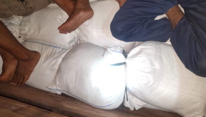 Lagi, Kapal Bermuatan 5 Ton Pasir Timah Ilegal Diamankan di Mentok