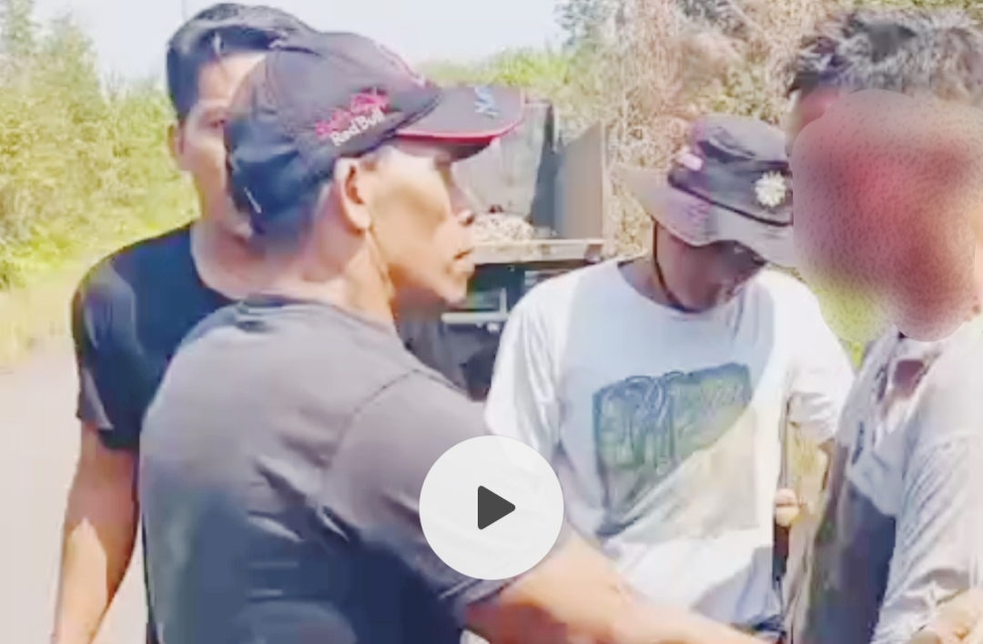 Viral! Diduga Jual Beli Lahan Hutan Lindung, Pria Ini Babak Belur Dihajar Warga