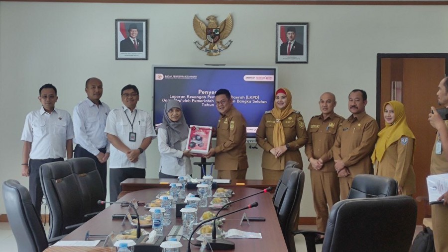 Bupati Bangka Selatan Serahkan LKPD 2024 ke BPK, Fokus pada Transparansi Keuangan